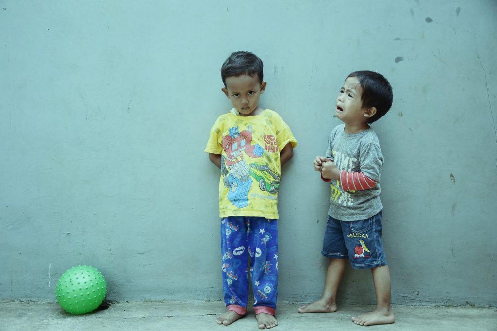 Cómo actuar con un niño enfadado